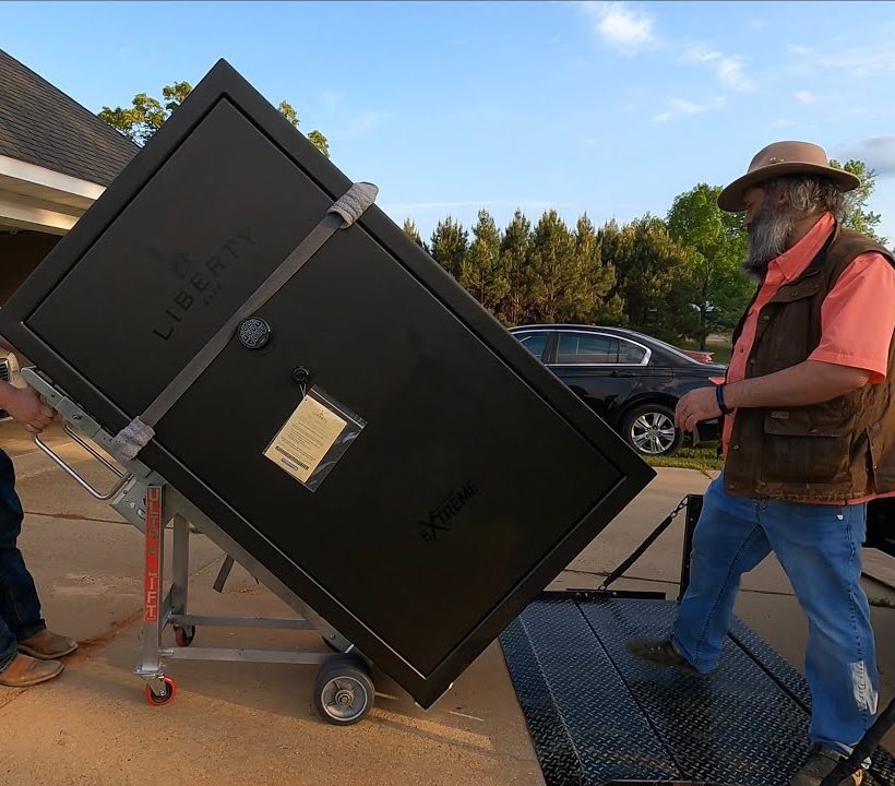 Moving a heavy safe