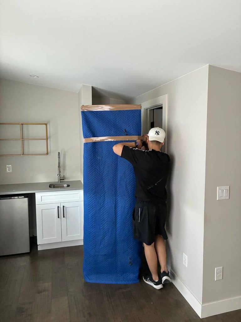 Climate-controlled moving truck by PackPalTeam in Texas for fragile item relocation across Colorado and Texas