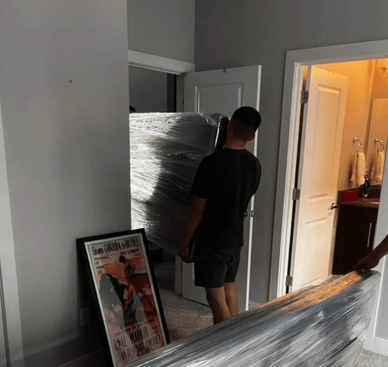 Aurora movers - packing, moving and assembly services